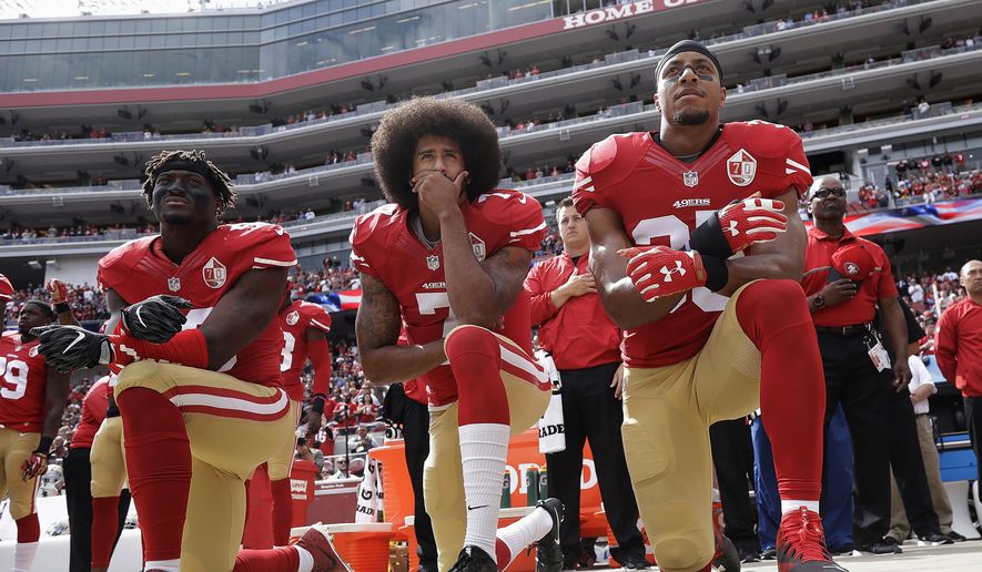 Colin_Kaepernick_SI_Award_31962.jpg-5b83b_c0-280-4035-2632_s885x516